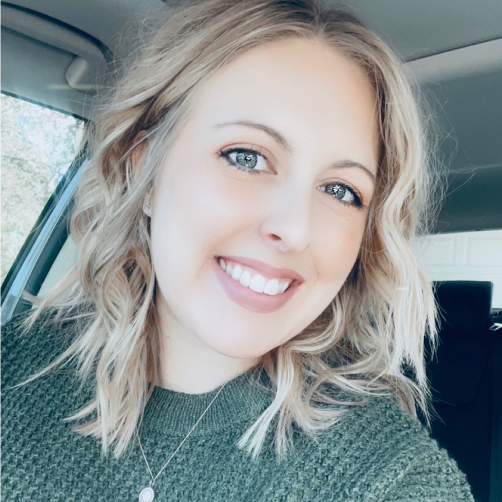 Meet your Posher, Jennifer